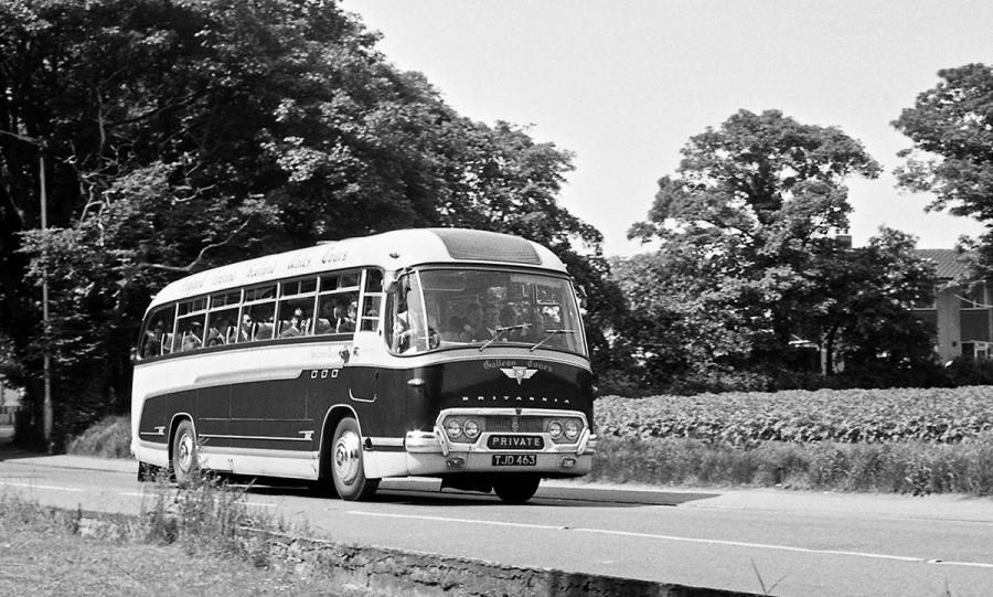  AEC Reliance 2MU3RV Duple Britannia (C41C) 1961 года  (UK) (фото 2 из 4)
